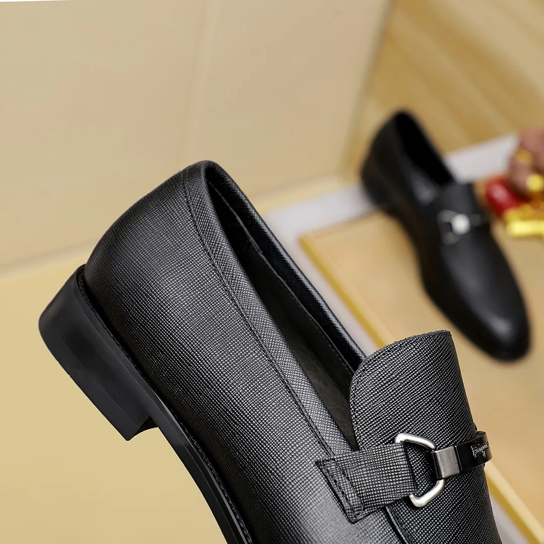 Men's shoes💰460🕷🕷[Ferragamo] Ferragamo's top men's business leather shoes💯Original copy of the official website, the upper is made of imported official website 1:1 material🍁Italian imported cowhide🇮🇹Imported cowhide lining. It’s definitely not made with ordinary craftsmanship, it’s the model used by celebrities! The factory’s craftsmanship is designed to create the most perfect shoes for trendy men! Colors available! Code number 38-44 (45.46 customized)......